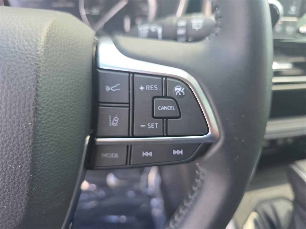 Used 2021 Toyota Highlander XLE image 33