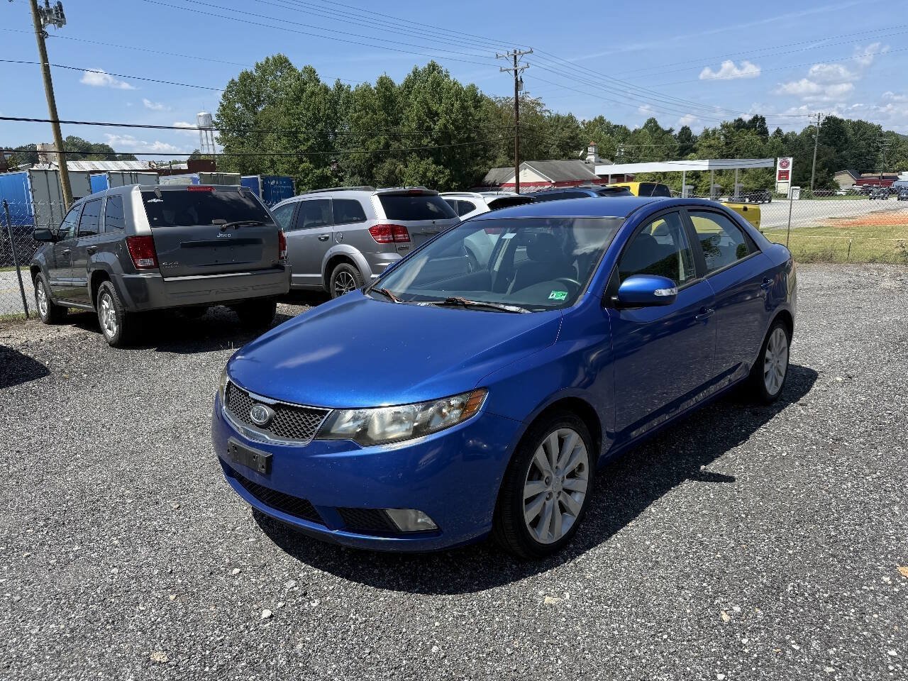Used 2010 Kia Forte SX FWD image 3