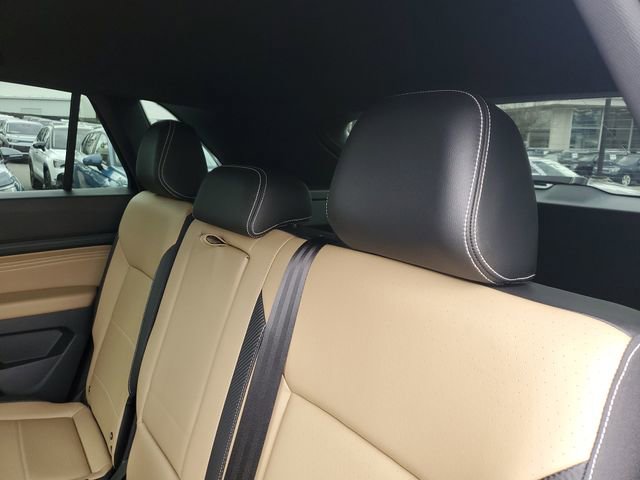 Certified 2023 Volkswagen Atlas Cross Sport SE image 9