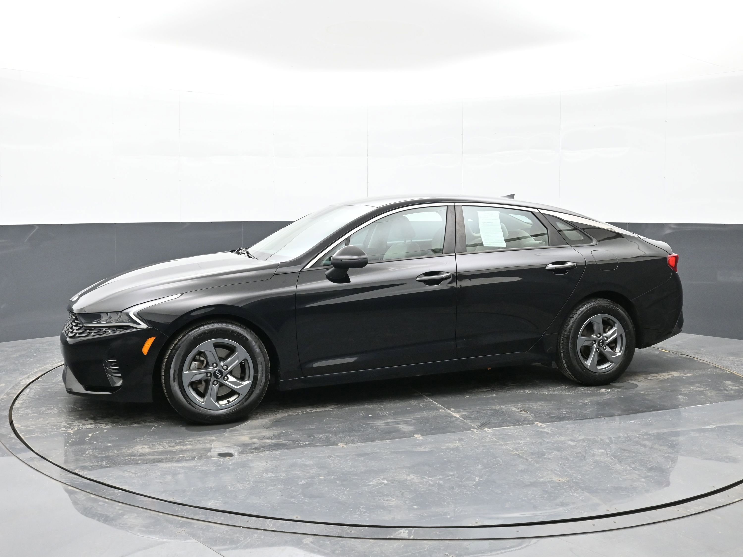 Used 2021 Kia K5 LXS image 5