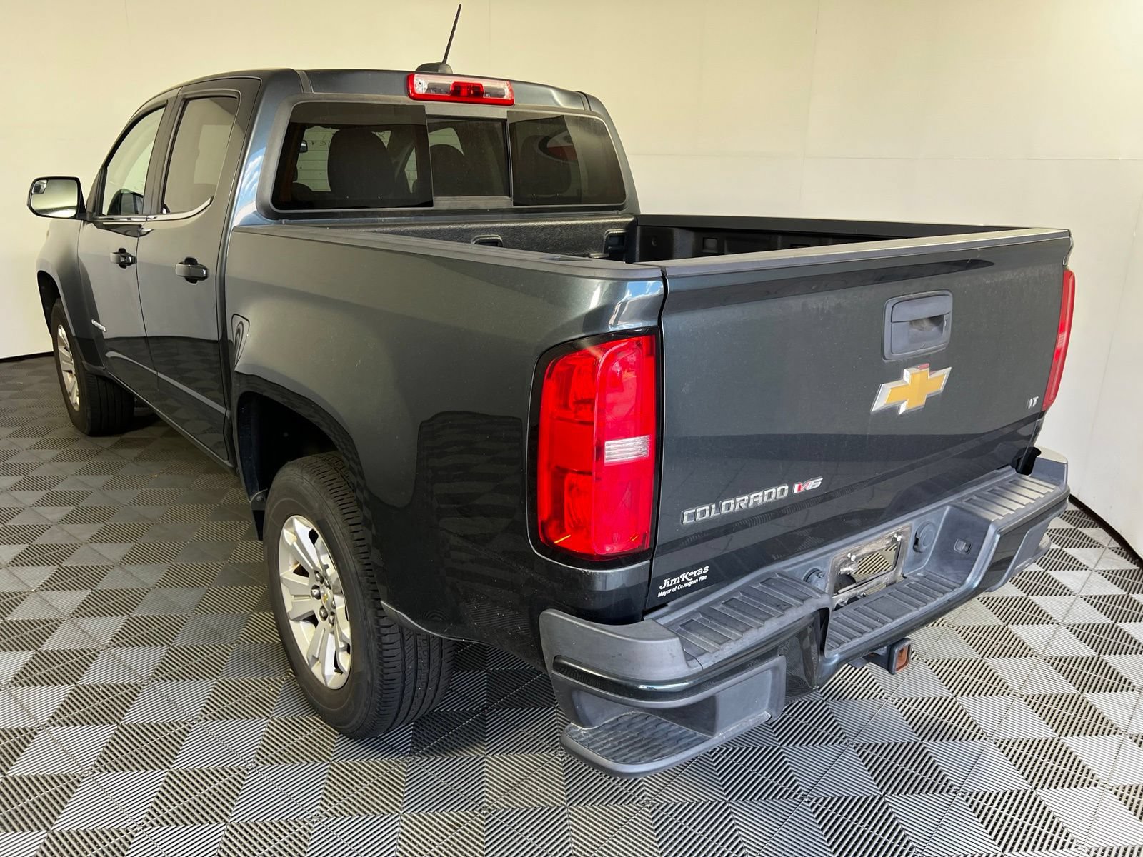 Used 2017 Chevrolet Colorado LT w/ LT Convenience Package RWD image 7