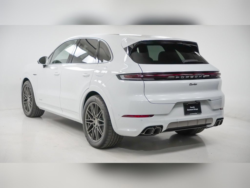 New 2025 Porsche Cayenne Turbo image 3