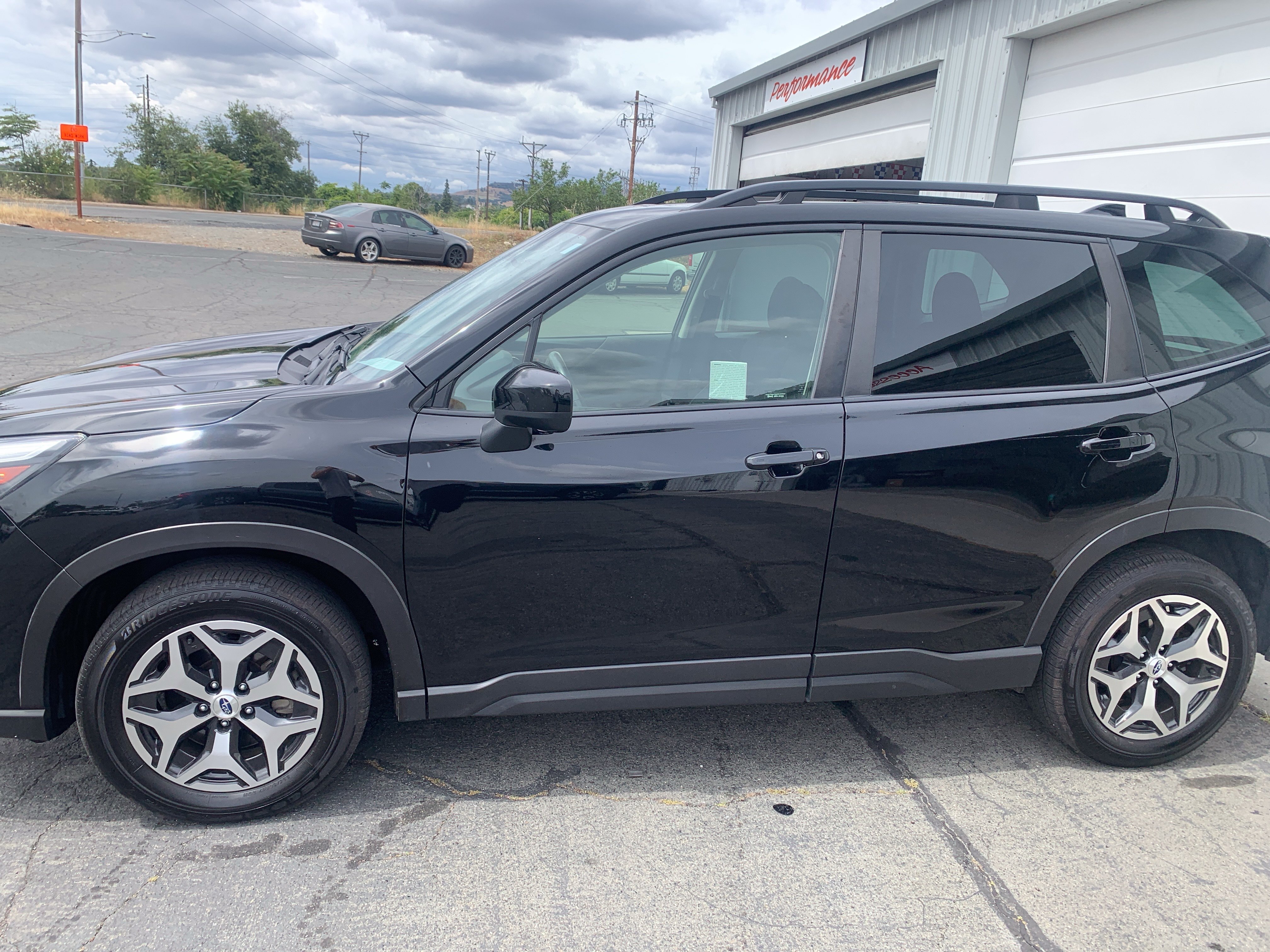 Used 2023 Subaru Forester Premium AWD/4WD image 2