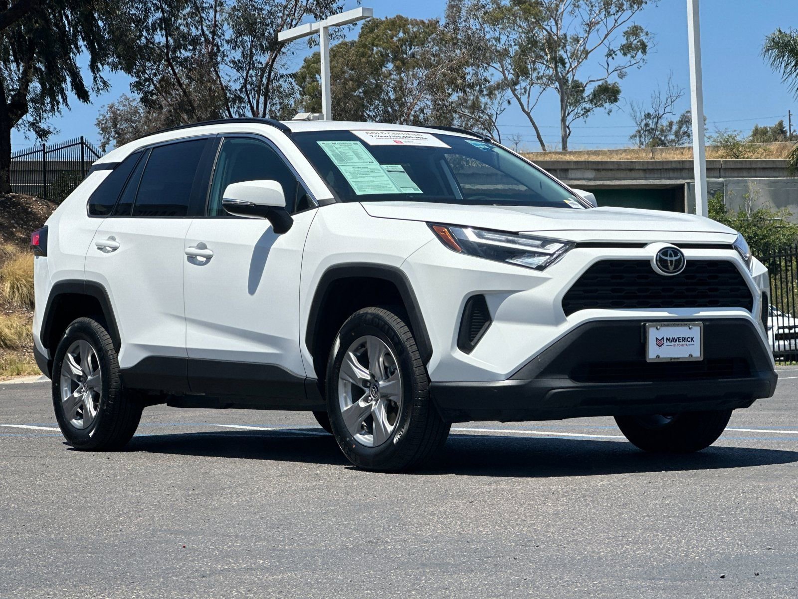 Used 2024 Toyota RAV4 XLE FWD image 8