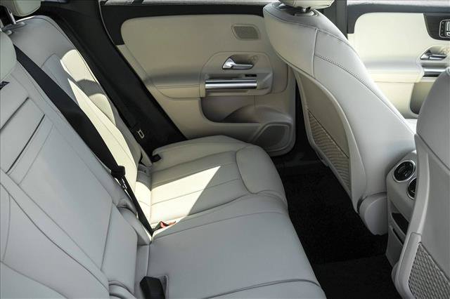 New 2026 Mercedes-Benz GLA 250 4MATIC image 23