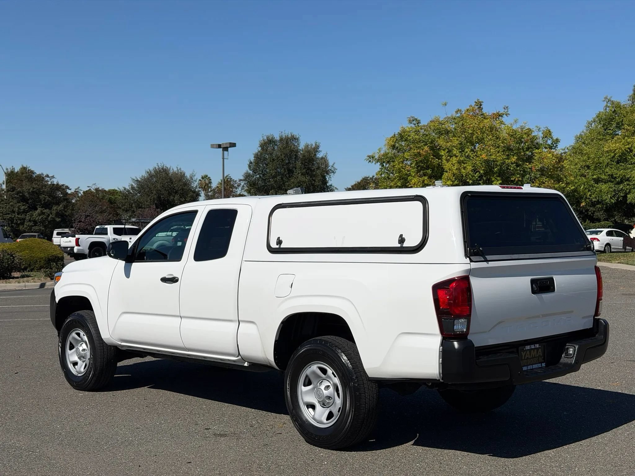 Used 2023 Toyota Tacoma SR RWD image 3