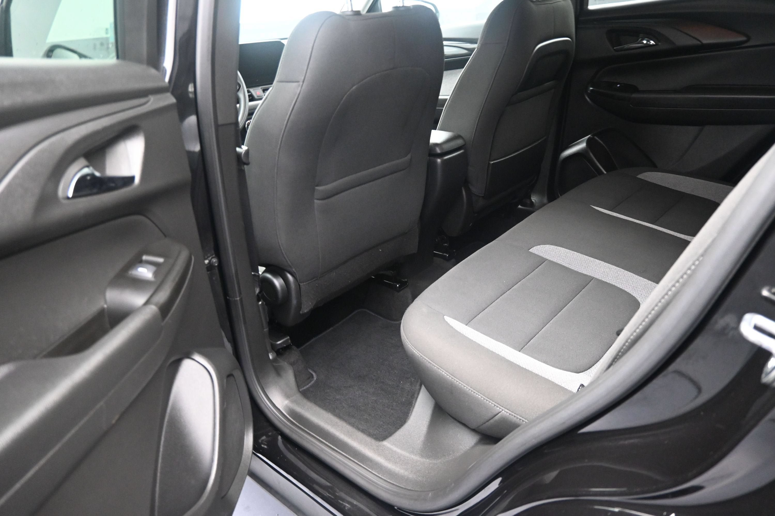 Certified 2024 Chevrolet TrailBlazer LS w/ LS Convenience Package AWD/4WD image 29