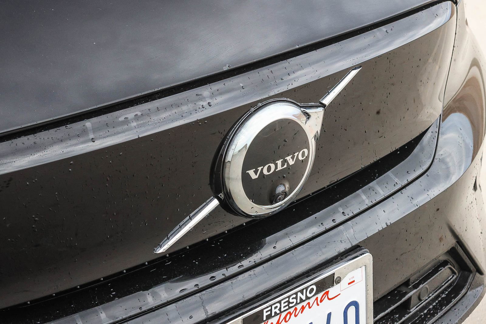 Used 2023 Volvo XC40 Recharge Plus image 18