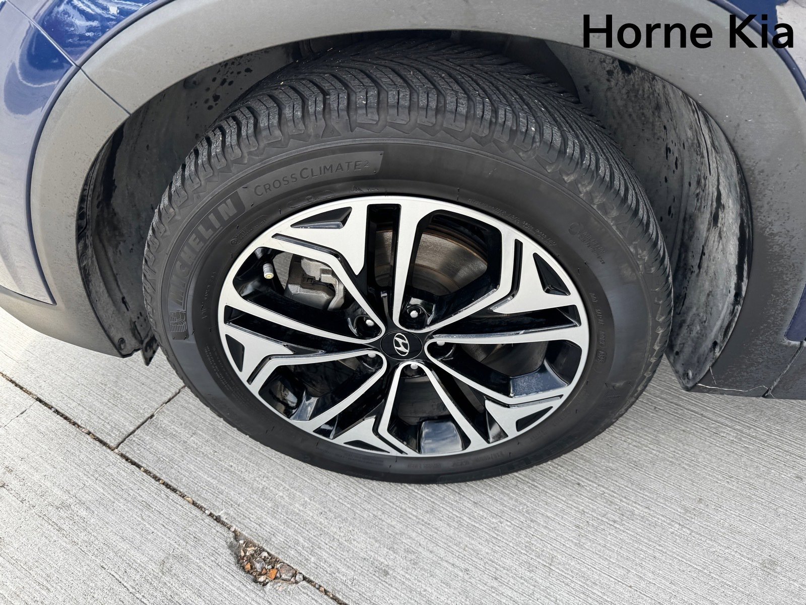 Used 2019 Hyundai Santa Fe Limited image 8