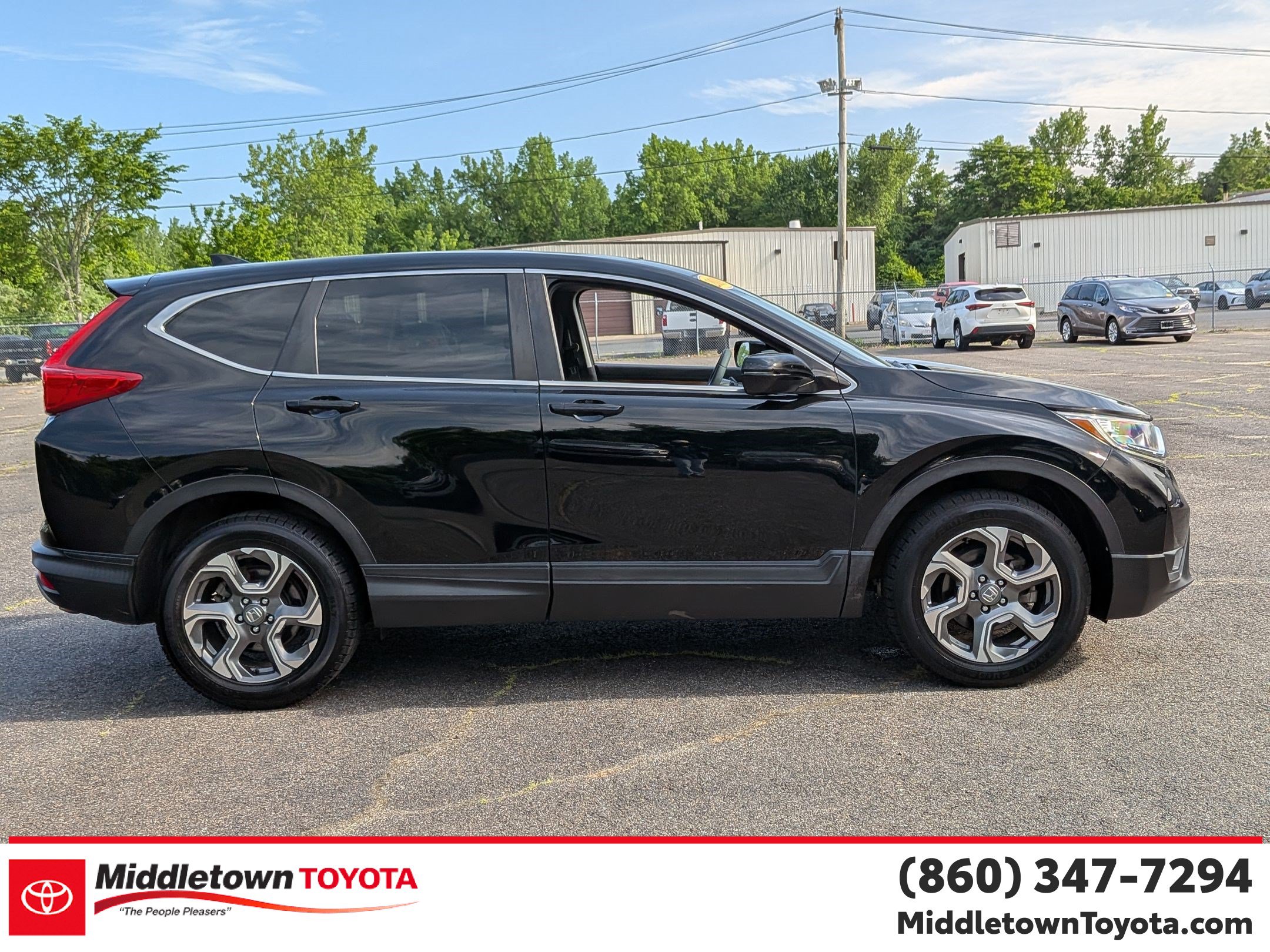 Used 2018 Honda CR-V EX image 2