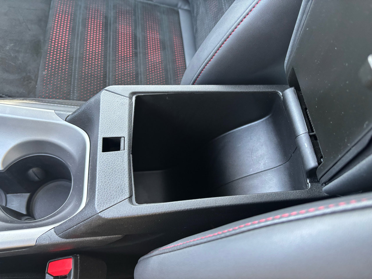 Used 2024 Dodge Hornet R/T Plus image 29