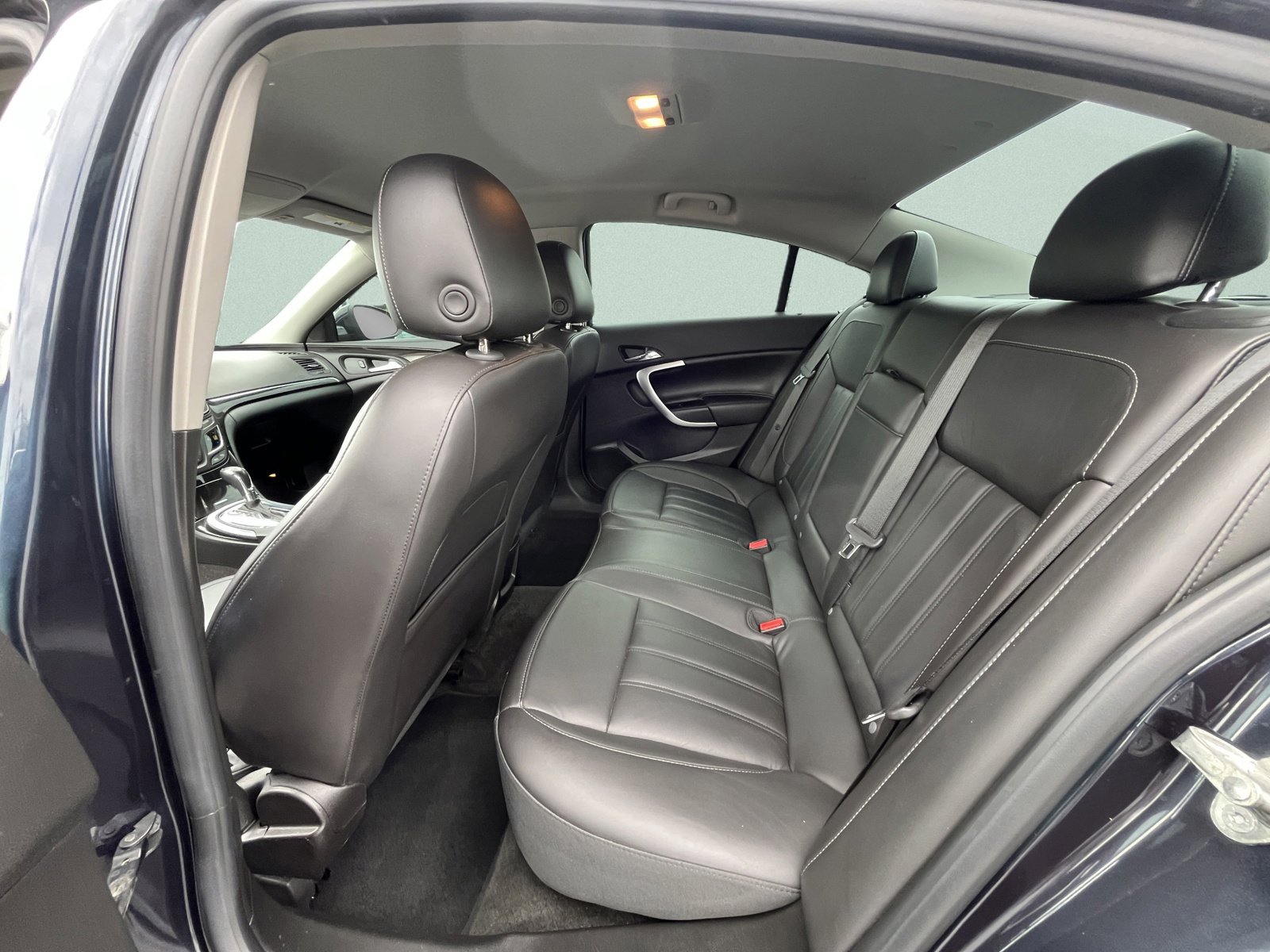 Used 2014 Buick Regal FWD image 13