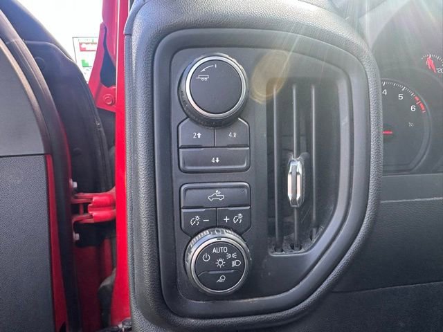 Used 2020 Chevrolet Silverado 2500 Custom w/ Custom Value Package image 31