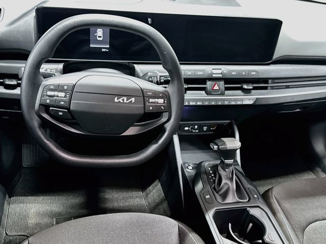 Used 2025 Kia K4 FWD image 19