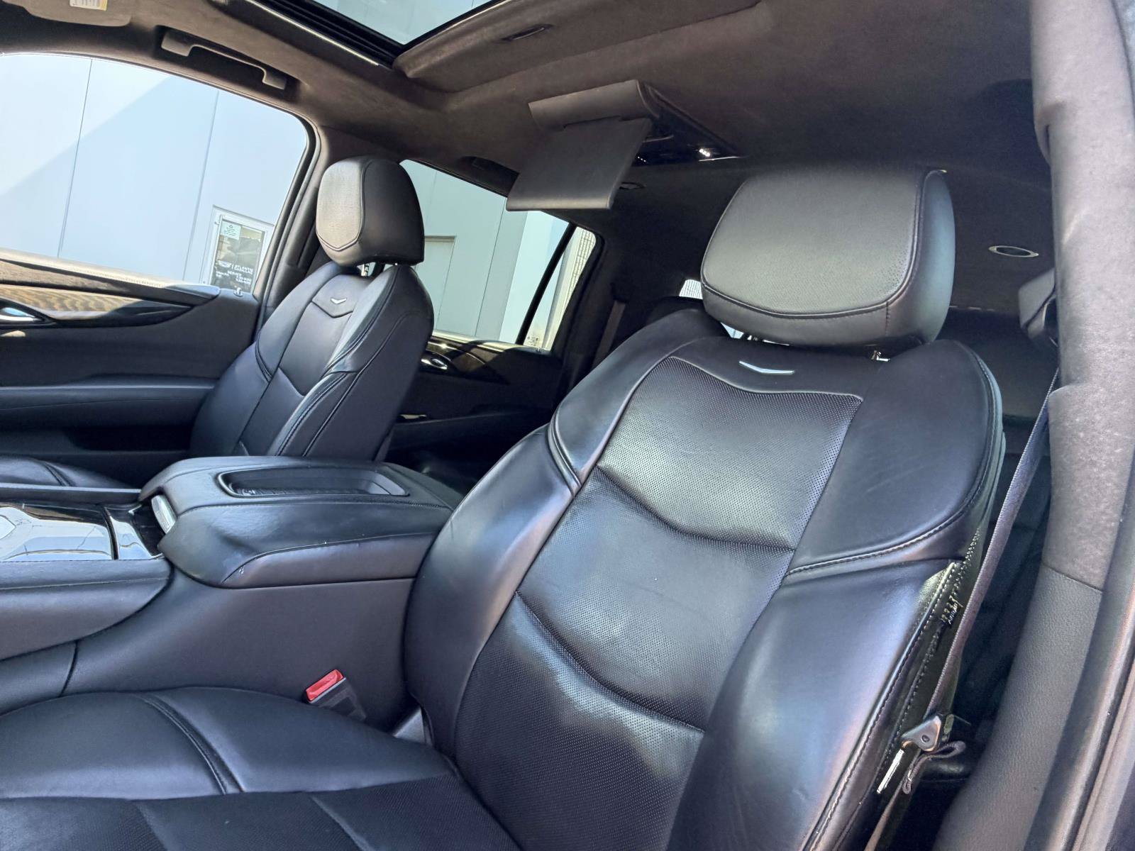 Certified 2020 Cadillac Escalade ESV Platinum AWD/4WD image 7