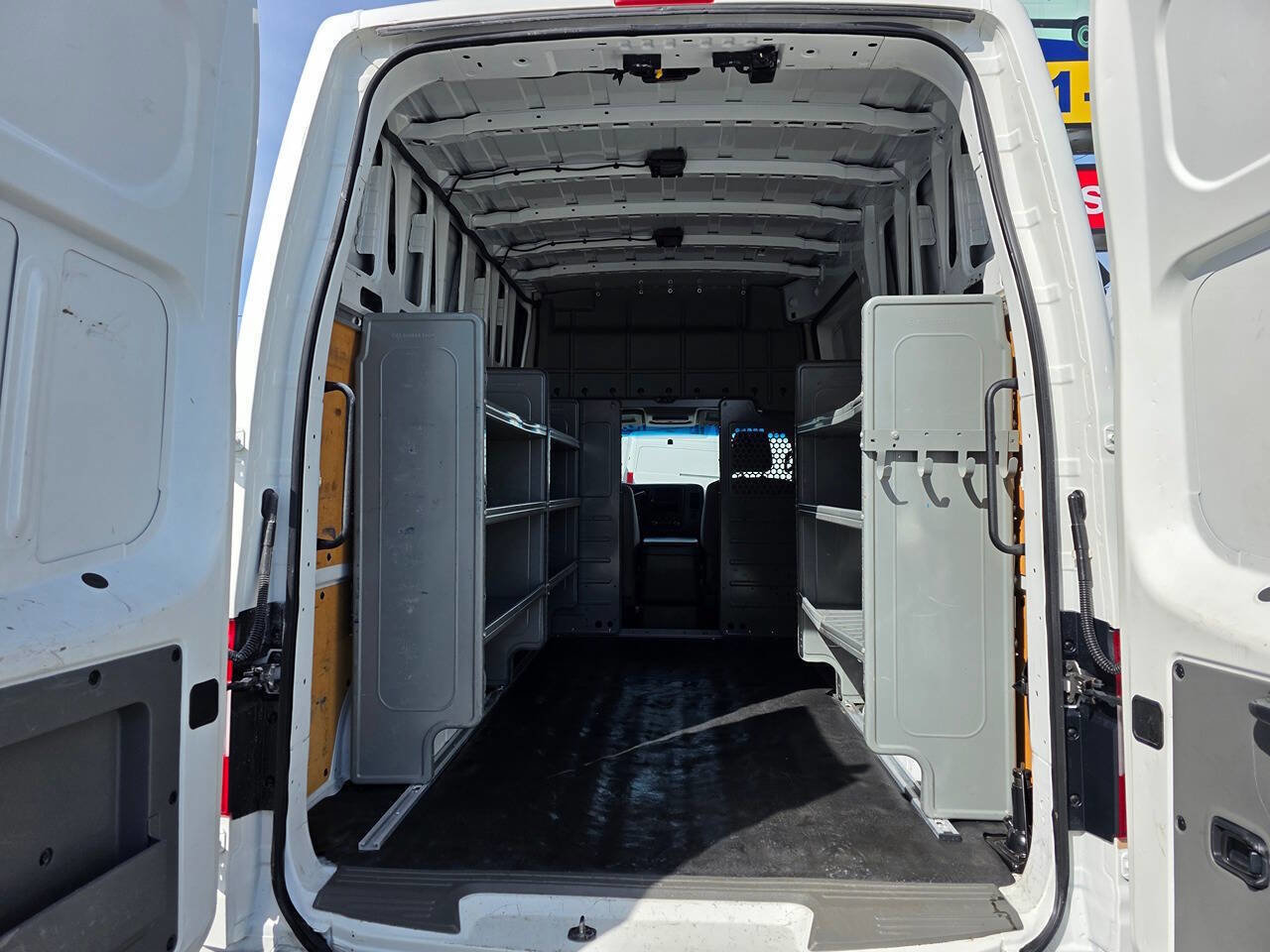 Used 2021 Nissan NV 2500 SV RWD image 11