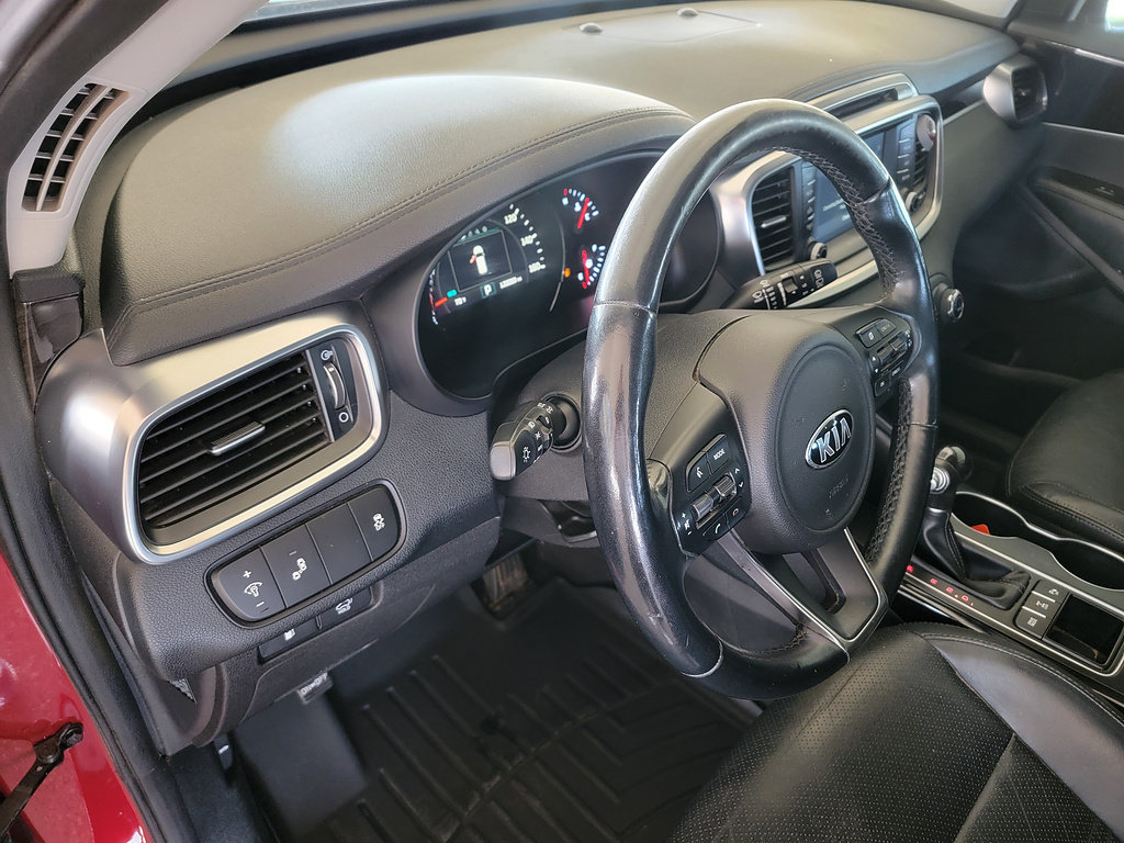 Used 2018 Kia Sorento EX AWD/4WD image 12