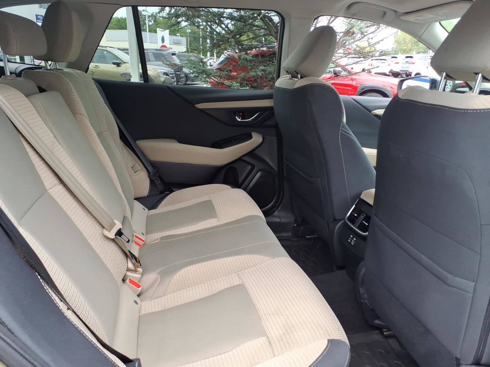 Certified 2025 Volkswagen Taos S AWD/4WD image 10