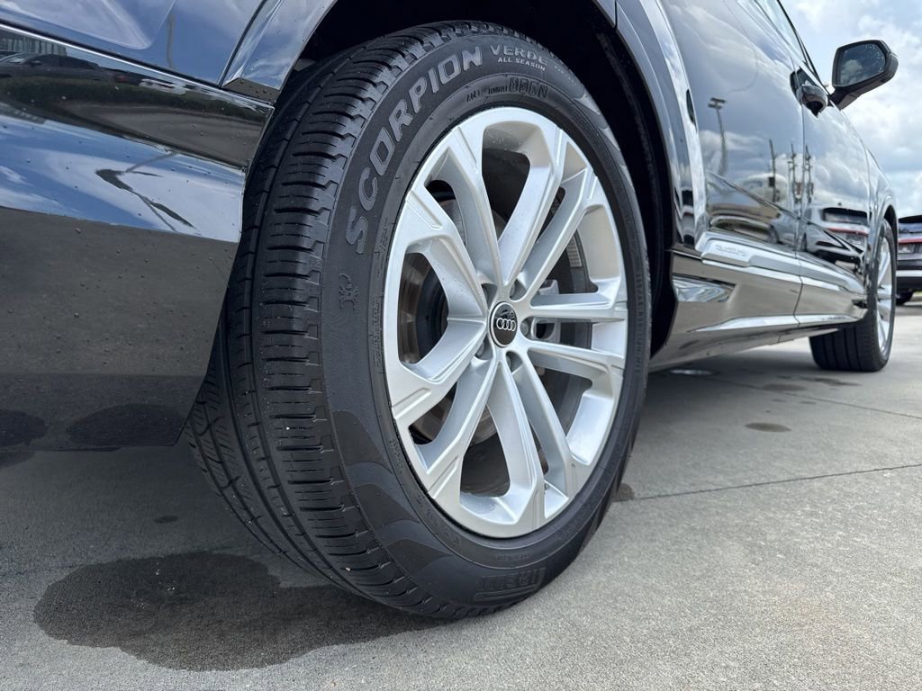 Used 2025 Audi Q7 3.0T Prestige w/ Prestige Package image 11