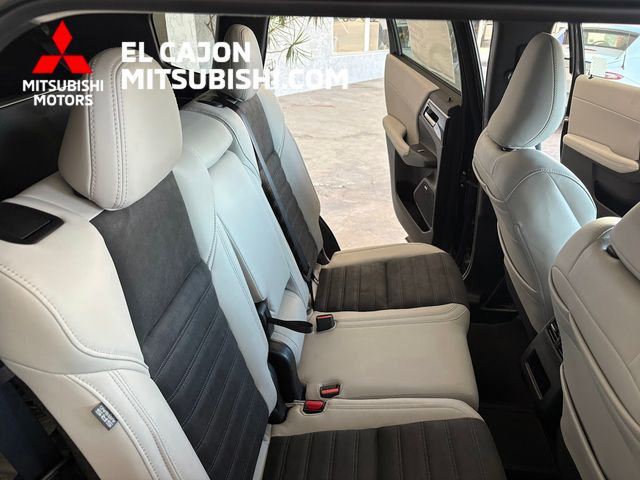 New 2026 Mitsubishi Outlander SE AWD/4WD image 15