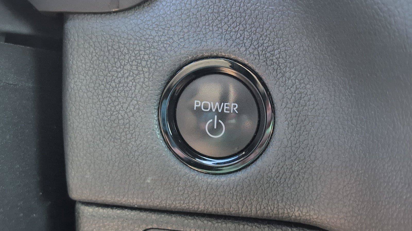 Used 2025 Toyota Sequoia SR5 AWD/4WD image 28