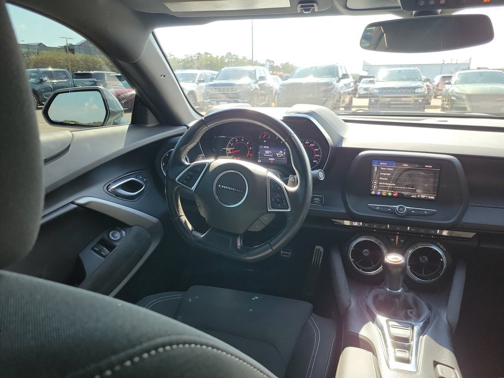 Certified 2022 Chevrolet Camaro LT RWD image 15