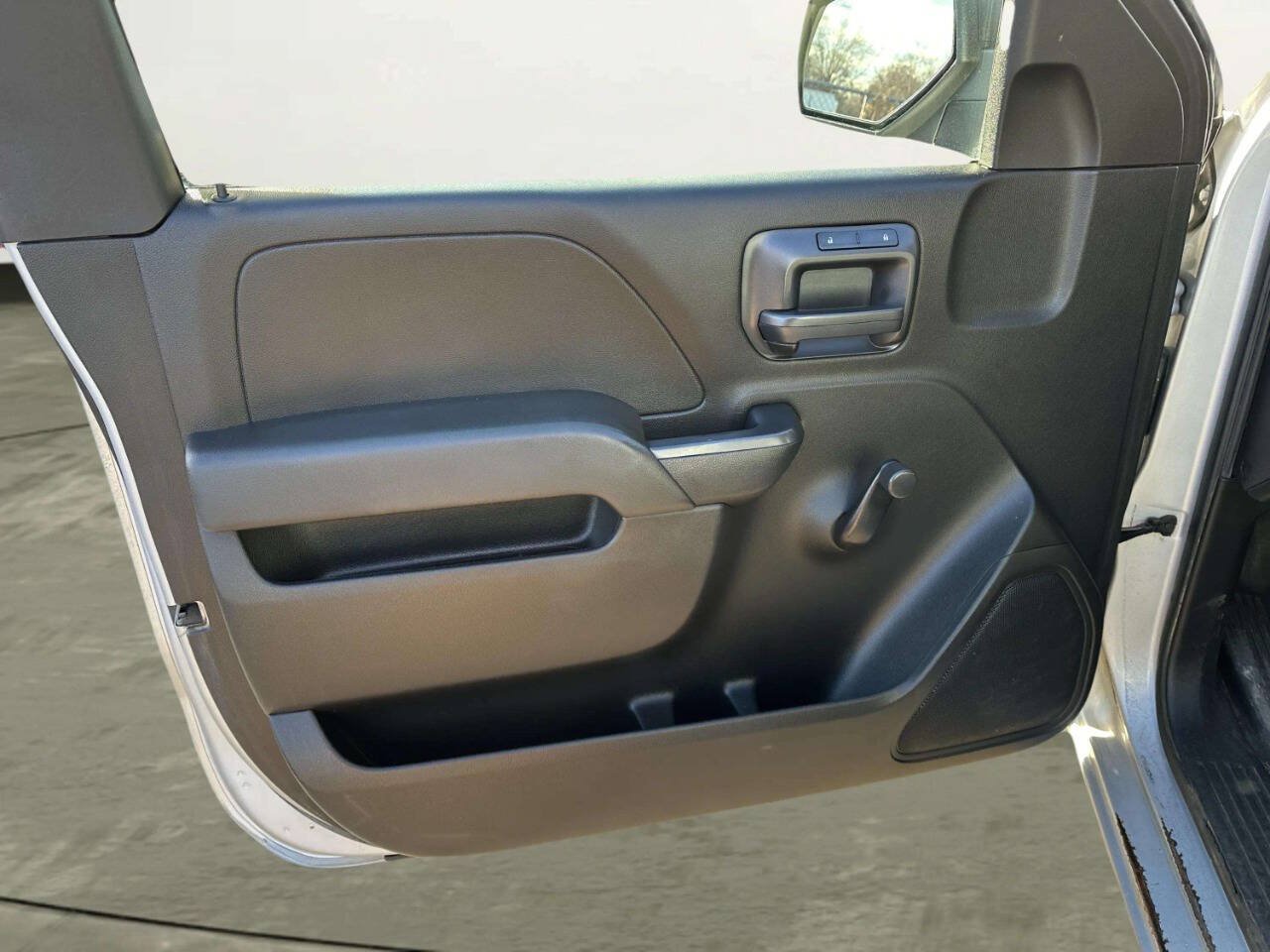 Used 2017 Chevrolet Silverado 1500 W/T w/ Trailering Package AWD/4WD image 9