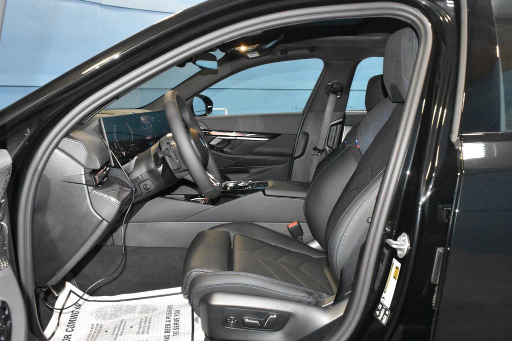 Certified 2026 BMW 540i xDrive w/ M Sport Package image 7