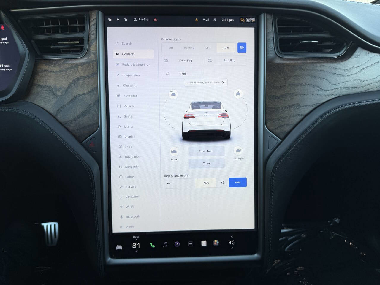 Used 2020 Tesla Model X Long Range image 16