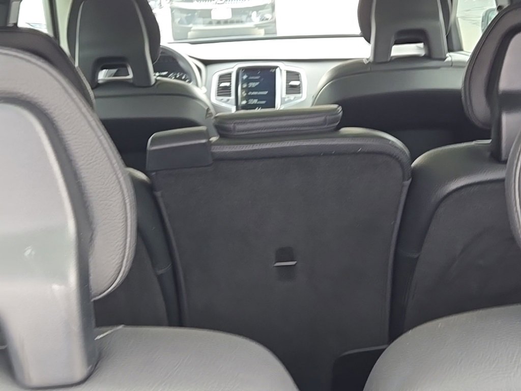 Used 2021 Volvo XC90 T6 Momentum w/ Climate Package image 8
