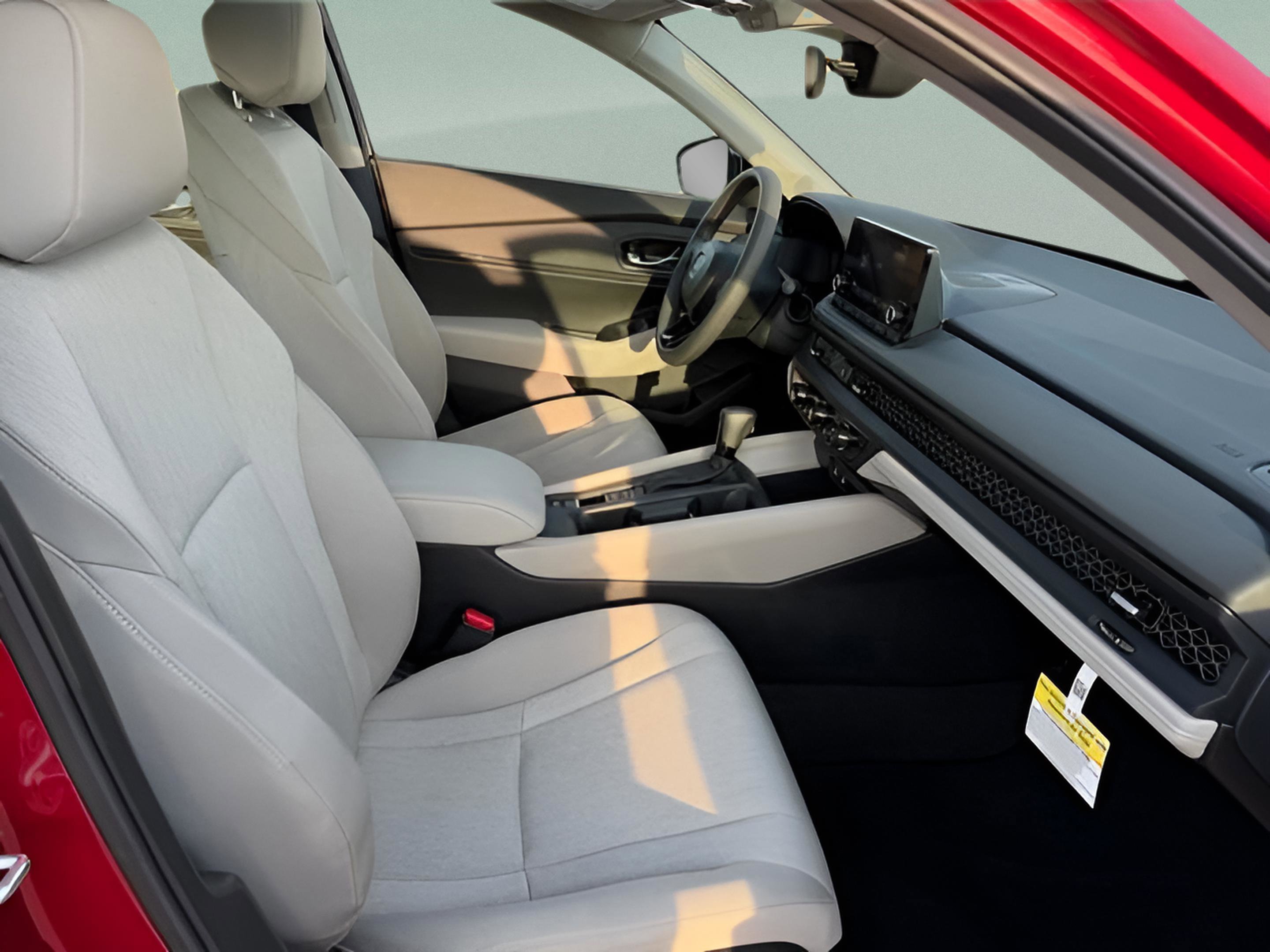 Certified 2025 Honda Accord SE image 27