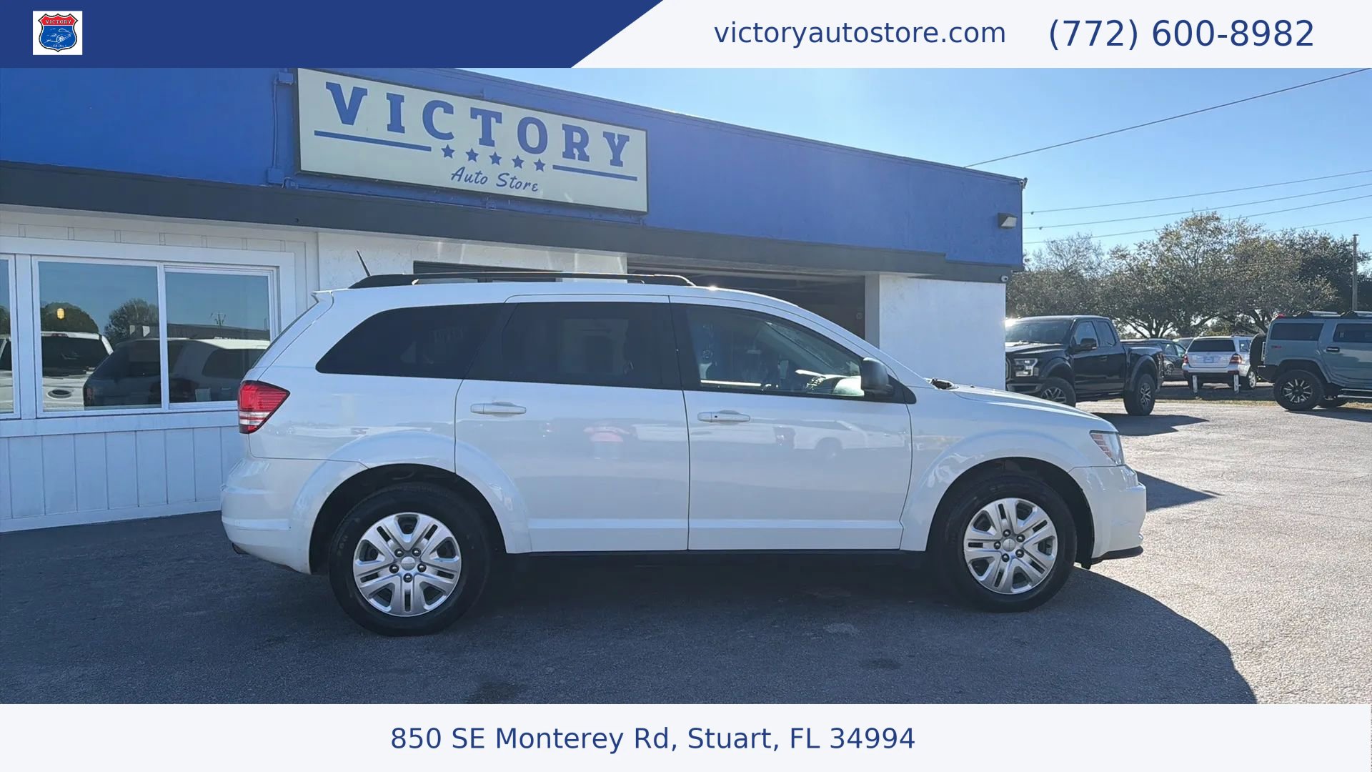 Used 2019 Dodge Journey SE FWD image 2