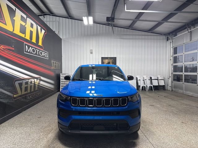 Used 2024 Jeep Compass Sport image 29