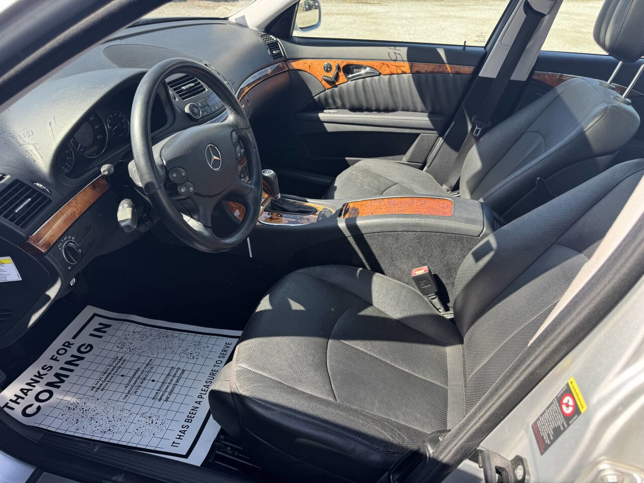 Used 2007 Mercedes-Benz E 550 4MATIC Sedan image 9