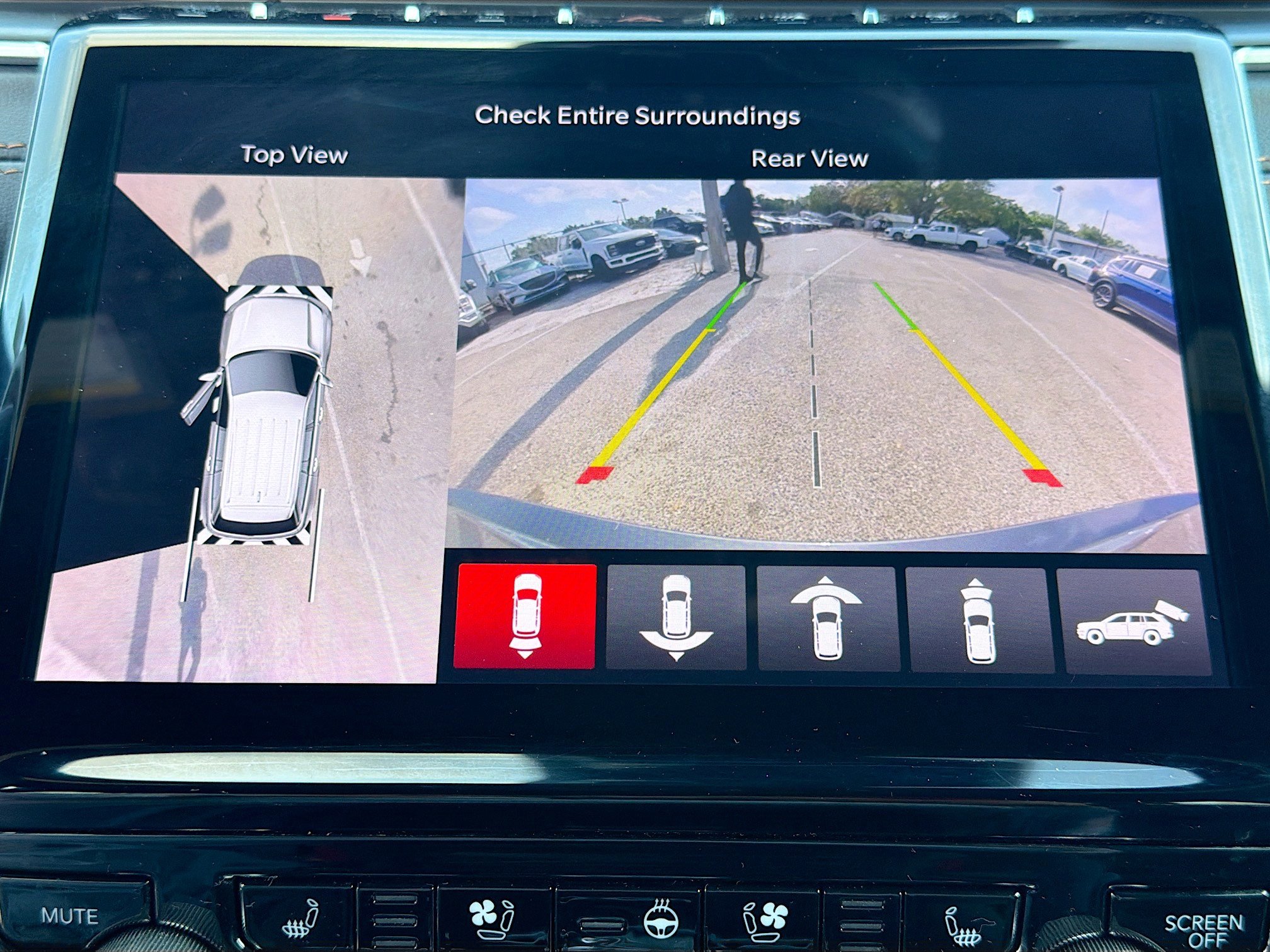 Used 2024 Jeep Grand Cherokee Summit w/ Advanced Protech Group IV image 33