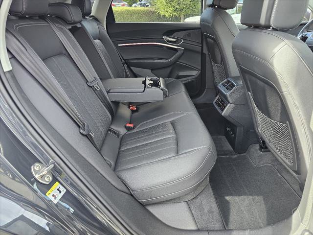 Certified 2024 Audi Q8 e-tron Premium Plus w/ Premium Plus Package AWD/4WD image 6