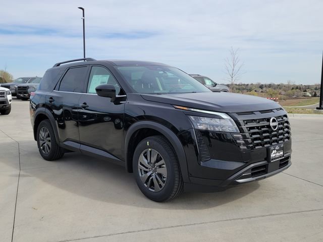 New 2026 Nissan Pathfinder SV image 4