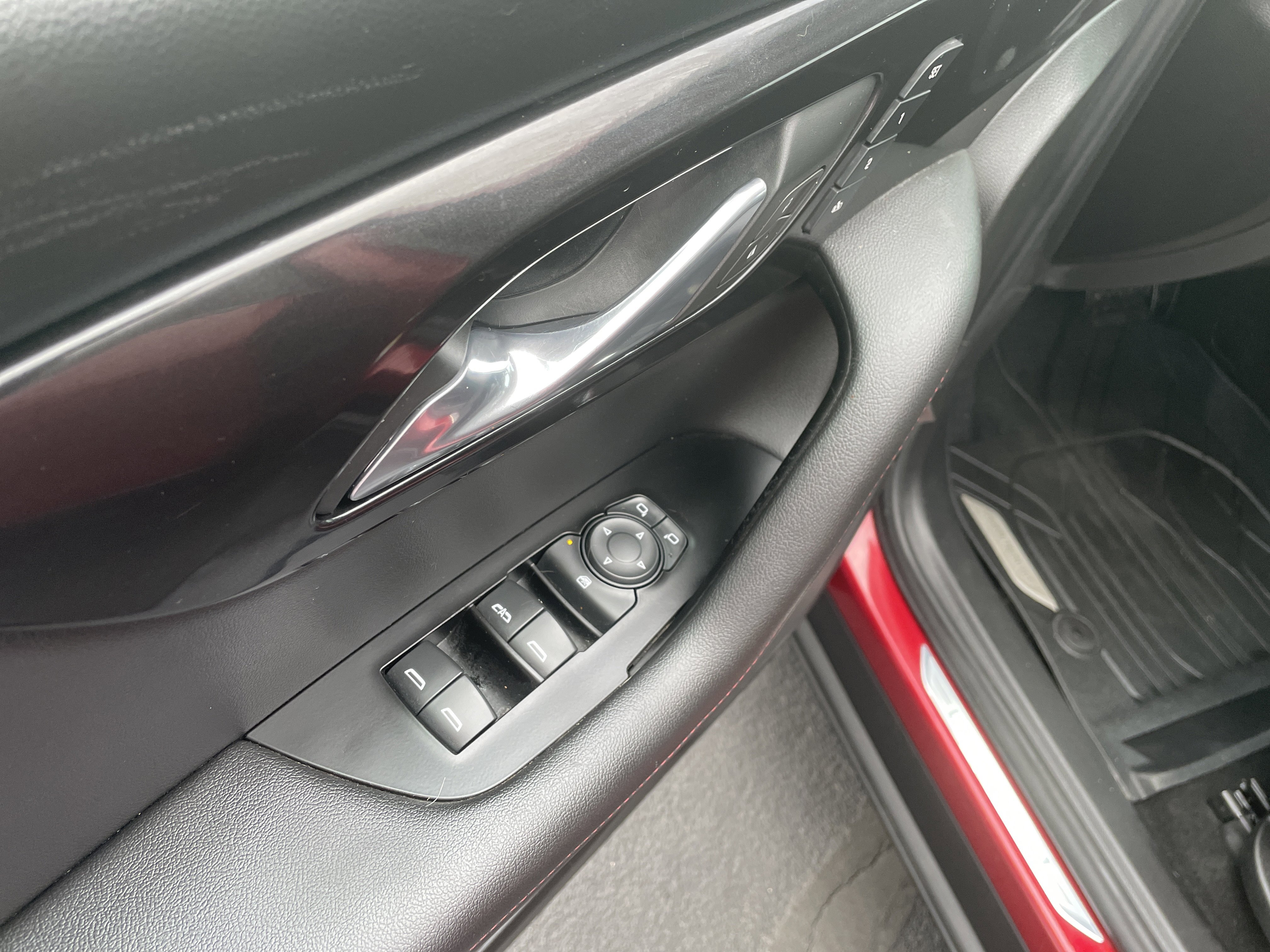 Used 2019 Chevrolet Blazer RS image 21