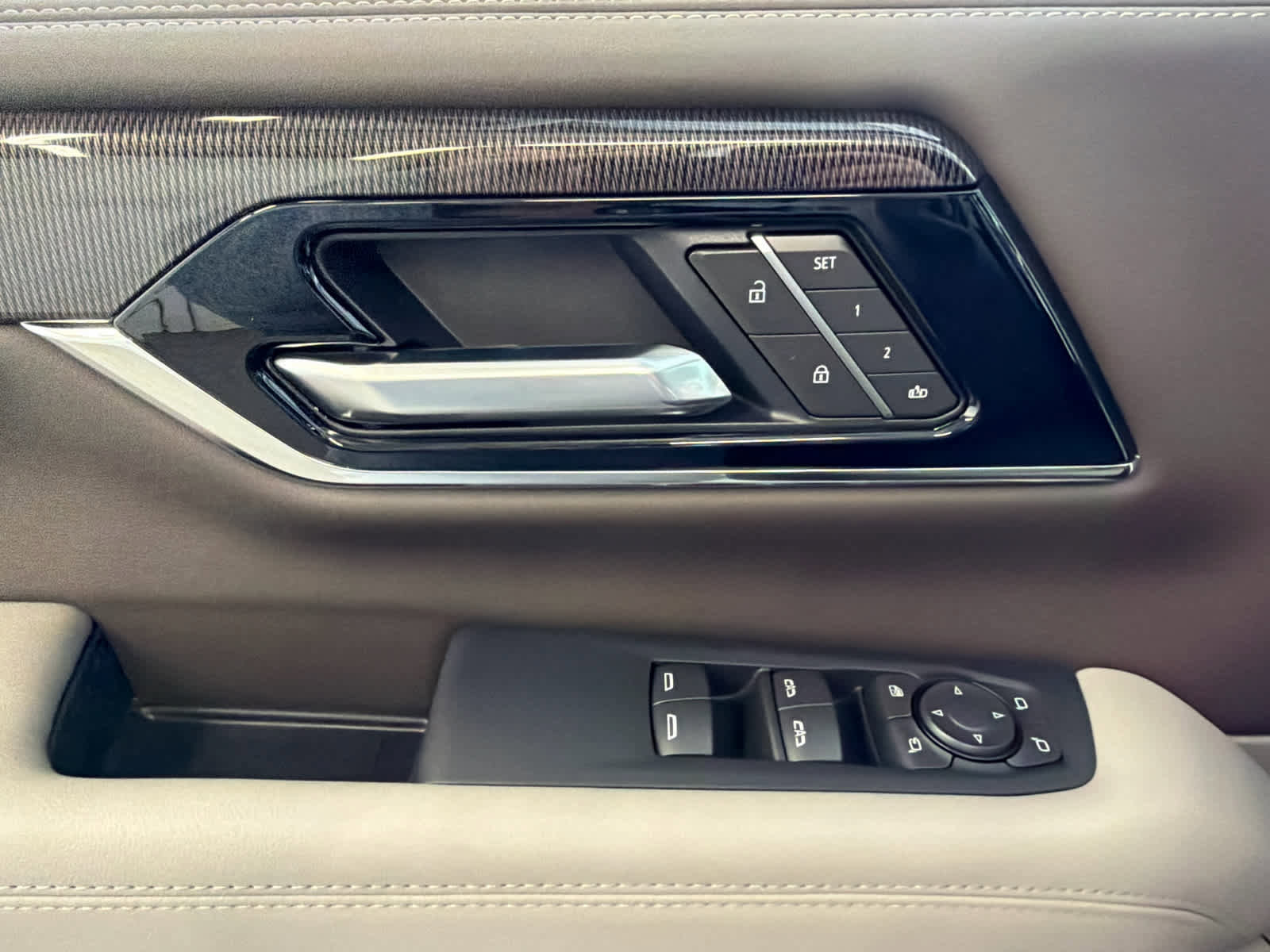 New 2026 GMC Yukon XL Elevation w/ LPO, Floor Liner Package image 21