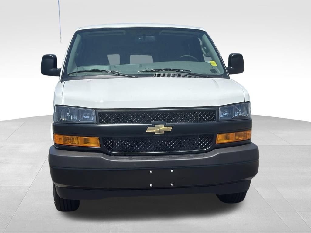 New 2026 Chevrolet Express 3500 LS RWD image 7