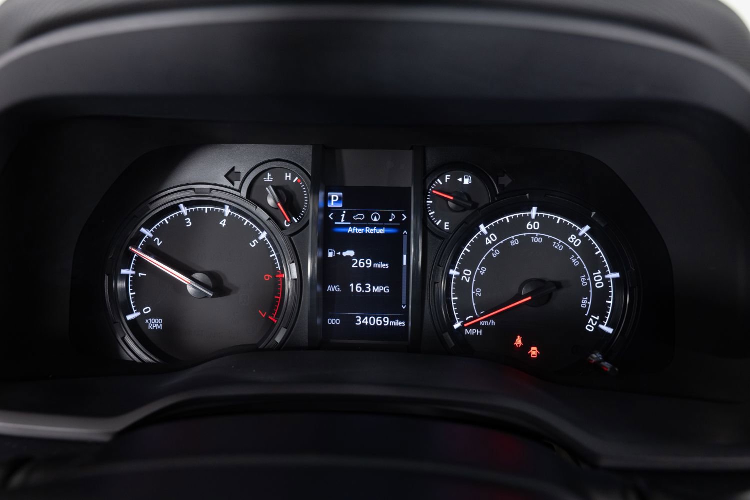 Used 2024 Toyota 4Runner SR5 Premium AWD/4WD image 32