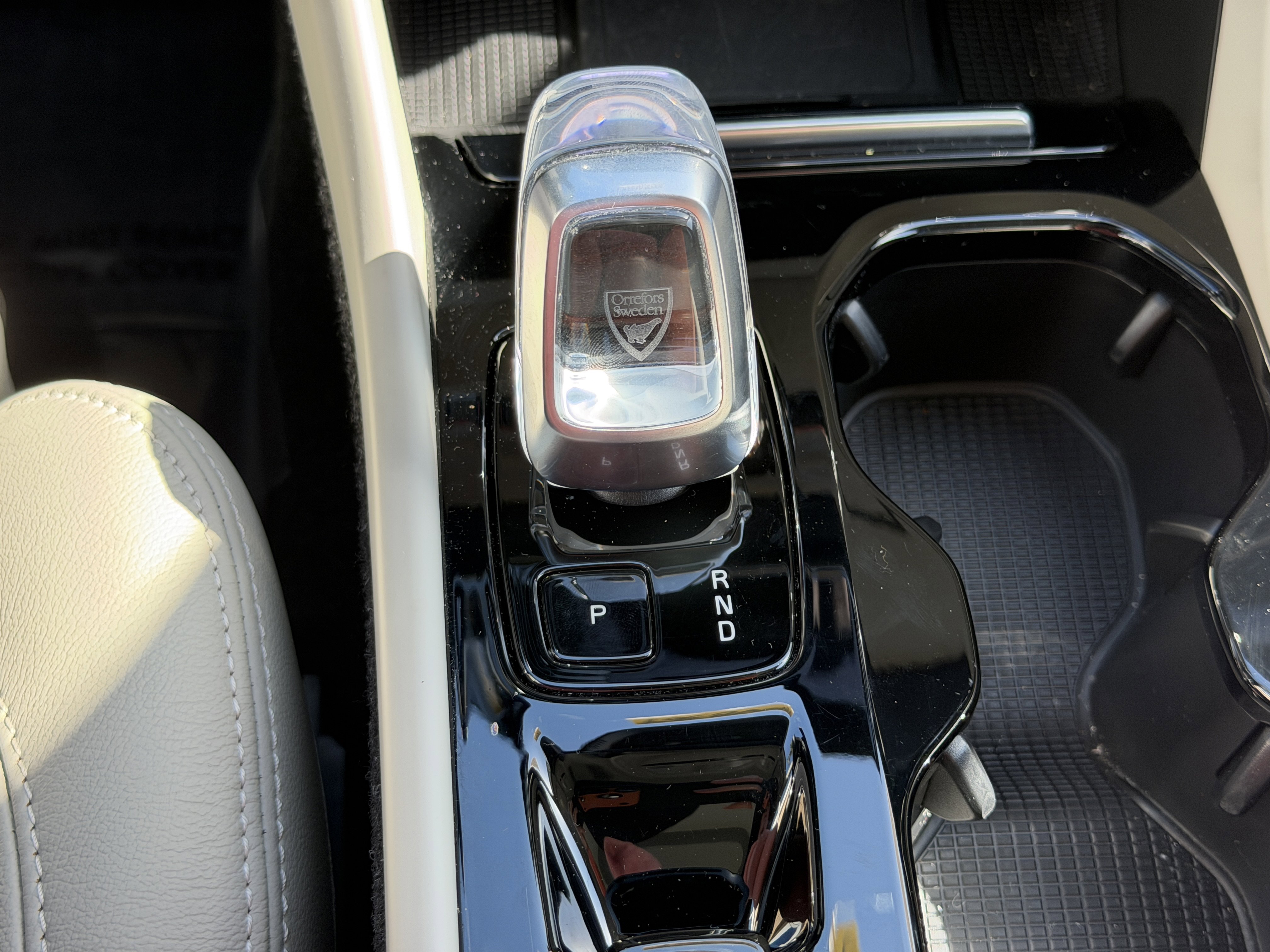 Certified 2023 Volvo XC40 B5 Plus w/ Protection Package Premier AWD/4WD image 28