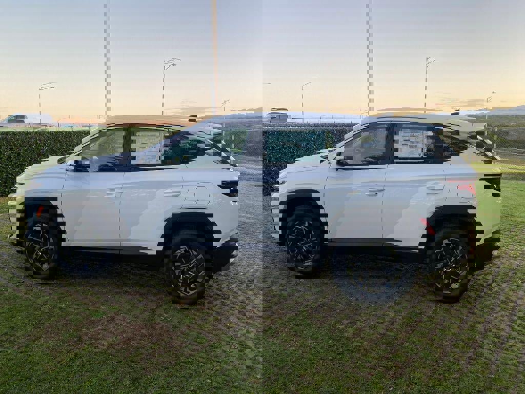 New 2026 Hyundai Tucson Blue SE AWD/4WD image 4