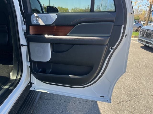 Certified 2023 Lincoln Navigator L Black Label AWD/4WD image 21