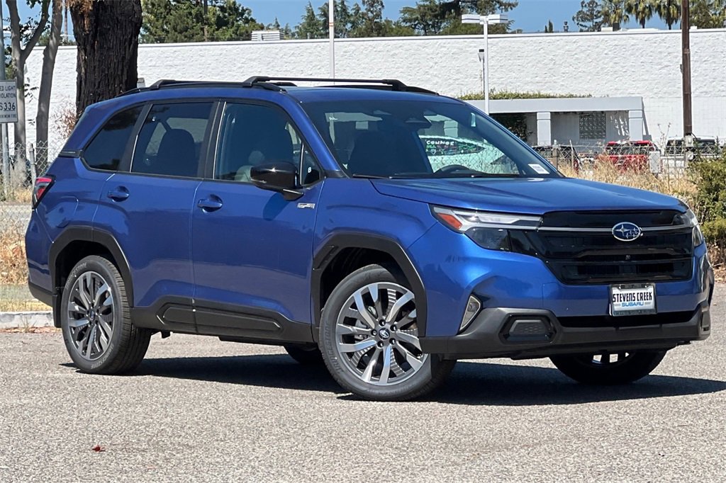 New 2025 Subaru Forester Touring w/ Touring Package image 2