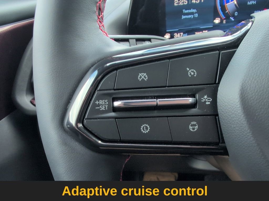 Used 2025 Chevrolet Traverse RS image 18