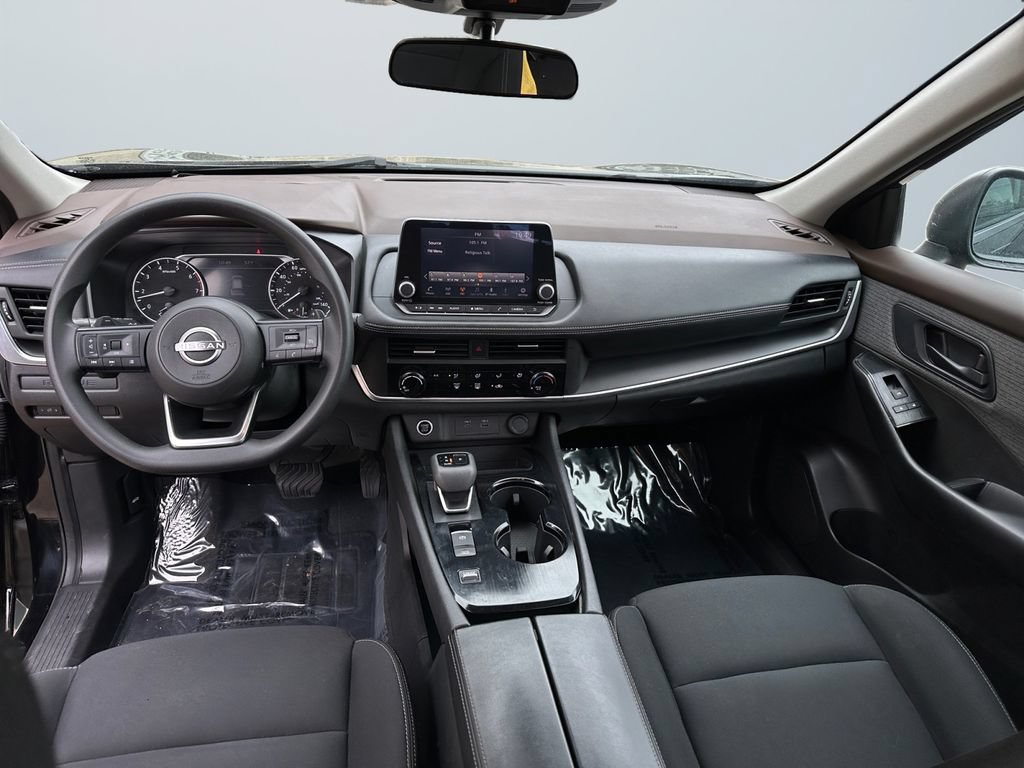Used 2023 Nissan Rogue S FWD image 10