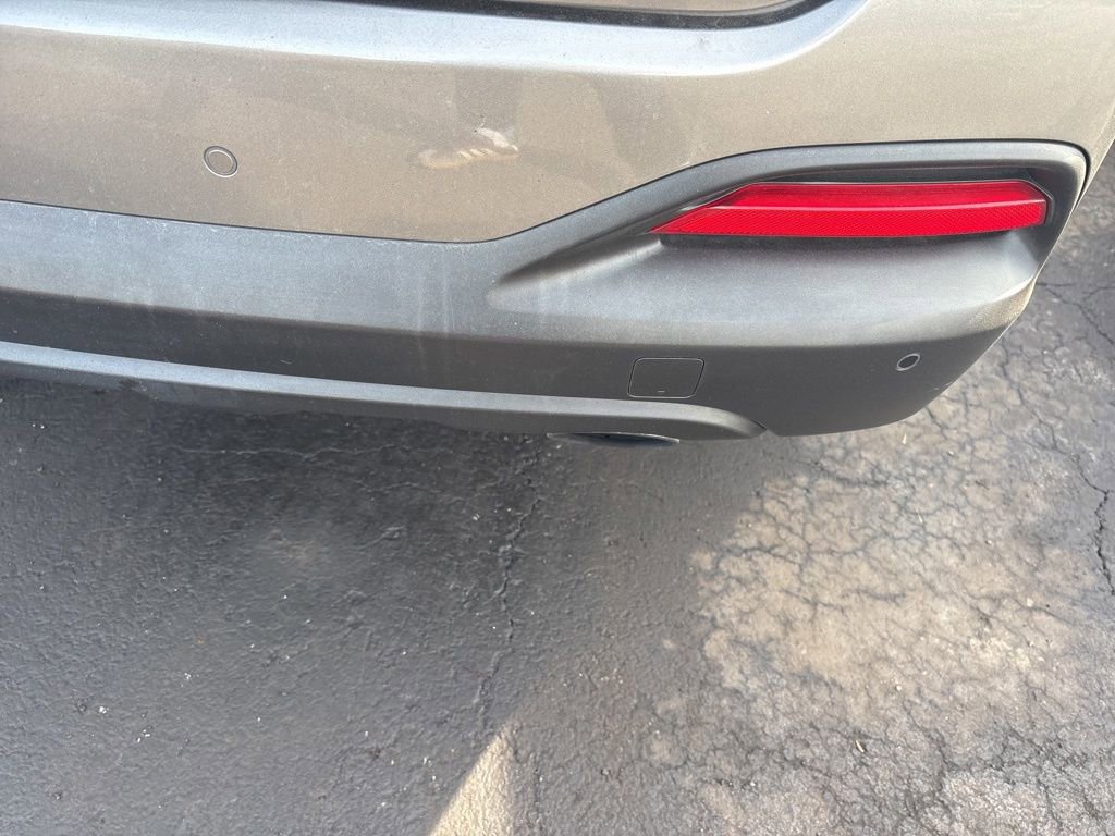 Used 2017 Kia Sorento LX w/ LX Convenience Package image 11