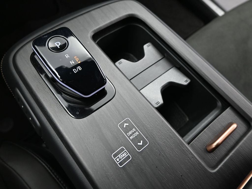 Certified 2023 Nissan Ariya AWD image 19