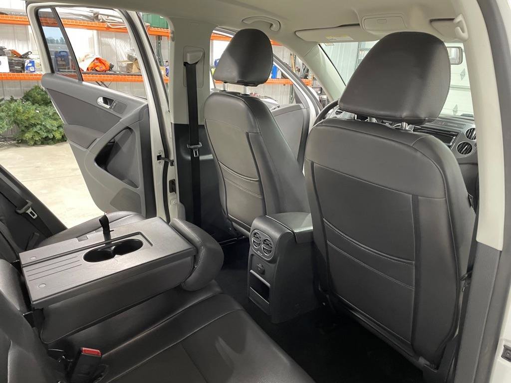 Used 2012 Volkswagen Tiguan S image 19